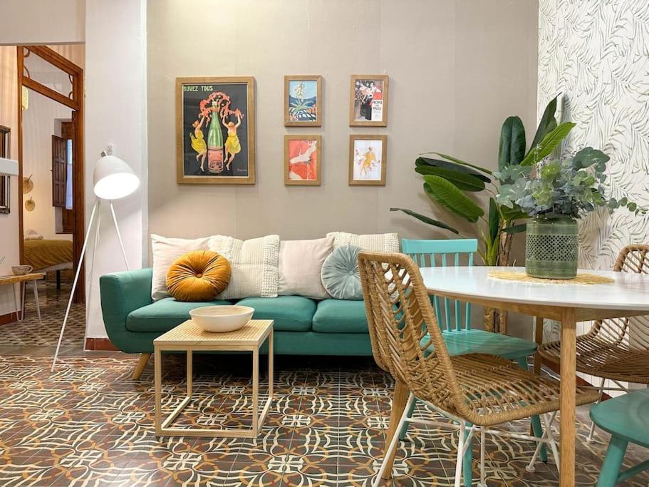 Aires Bohemios En Pleno Centro. Apartman Alicante Kültér fotó