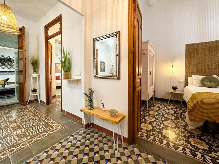 Aires Bohemios En Pleno Centro. Apartman Alicante Kültér fotó