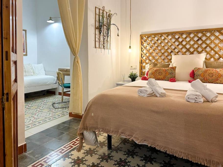 Aires Bohemios En Pleno Centro. Apartman Alicante Kültér fotó